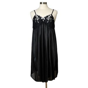 Lati Fashion Embroidered Black Lingerie Nightie